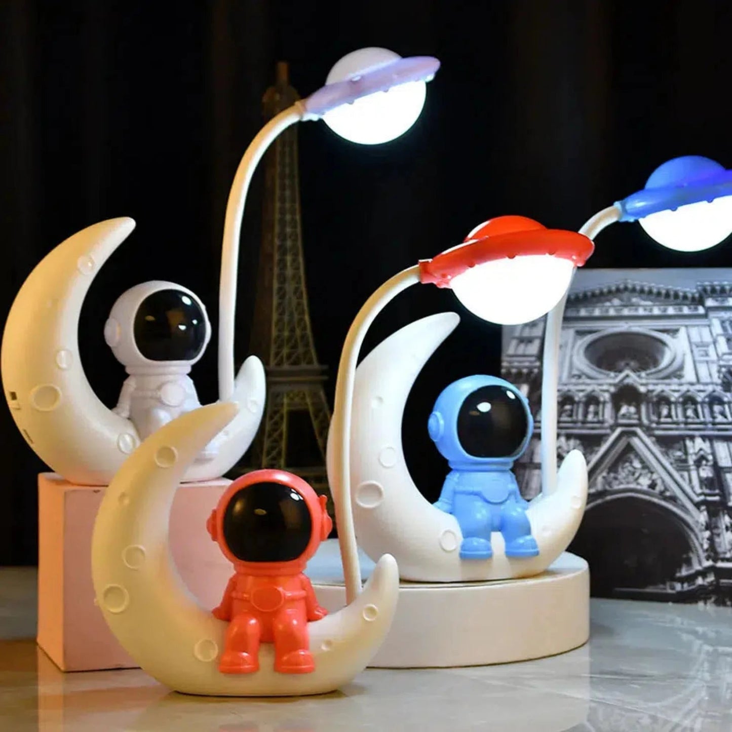 Astronaut Nachtlicht - LED Schreibtischlampe mit Stiftehalter - Nachtlicht Kinder
