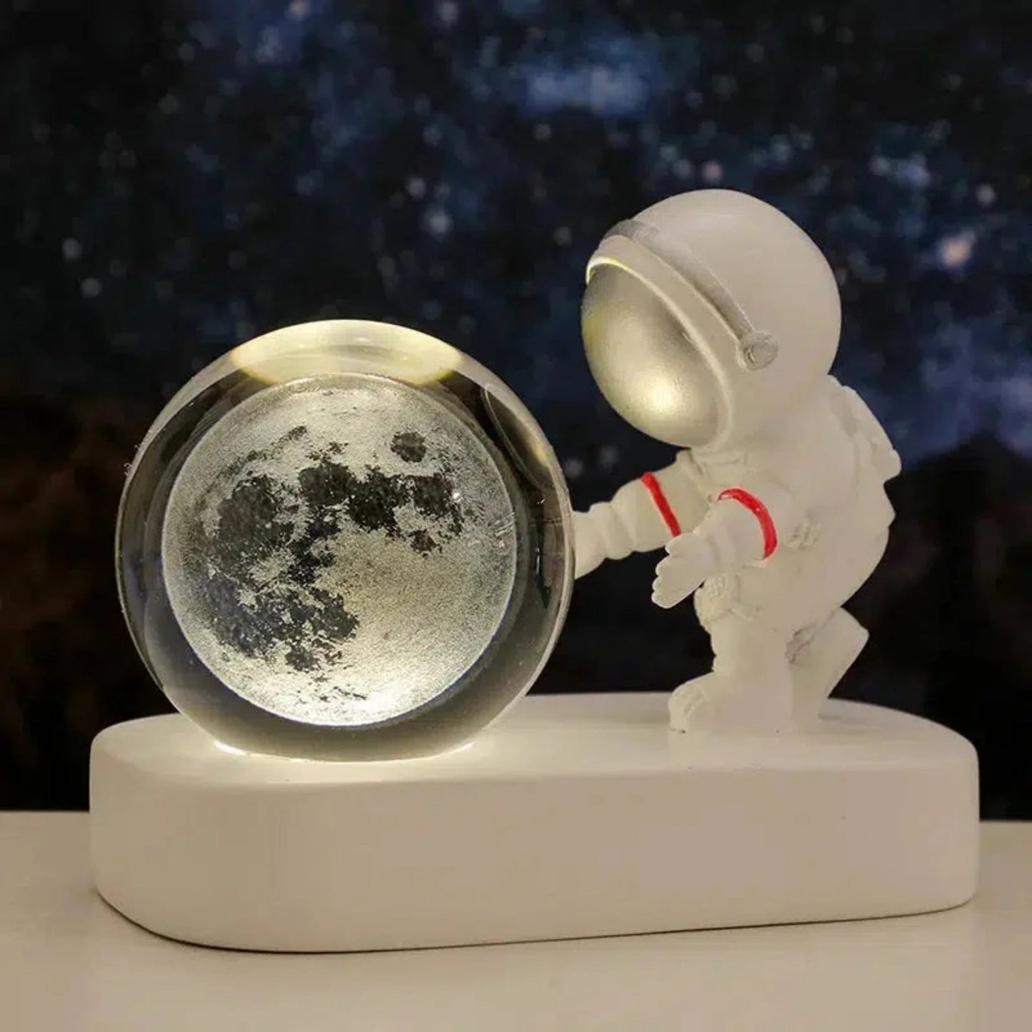 Astronaut Nachtlicht mit Sternenhimmel - Kristallkugel für das Kinderzimmer - Nachtlicht Kinder