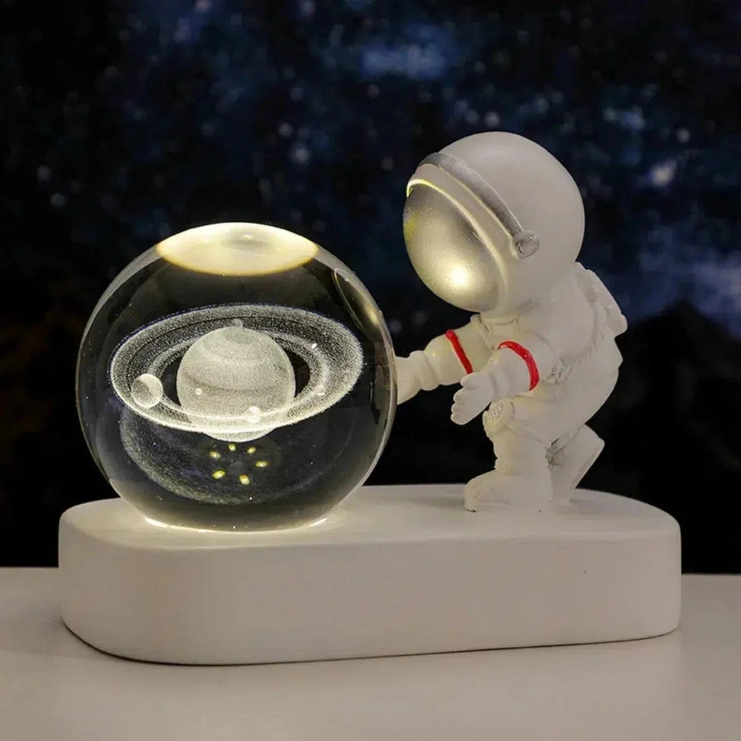 Astronaut Nachtlicht mit Sternenhimmel - Kristallkugel für das Kinderzimmer - Nachtlicht Kinder