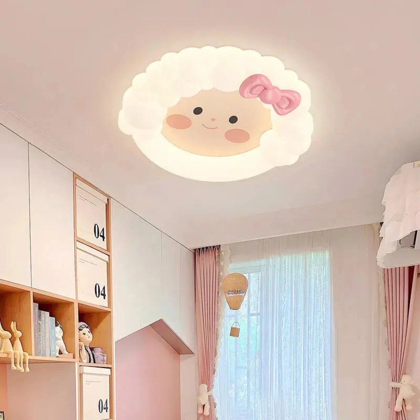 Süße Schaf-Deckenleuchte für Kinderzimmer: LED-Lampe mit Farbwechsel-Nachtlicht-Ma boutique