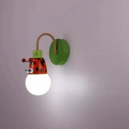 Giraffen-Wandlampe für Kinderzimmer: Niedliche LED-Leuchte im Safari-Design