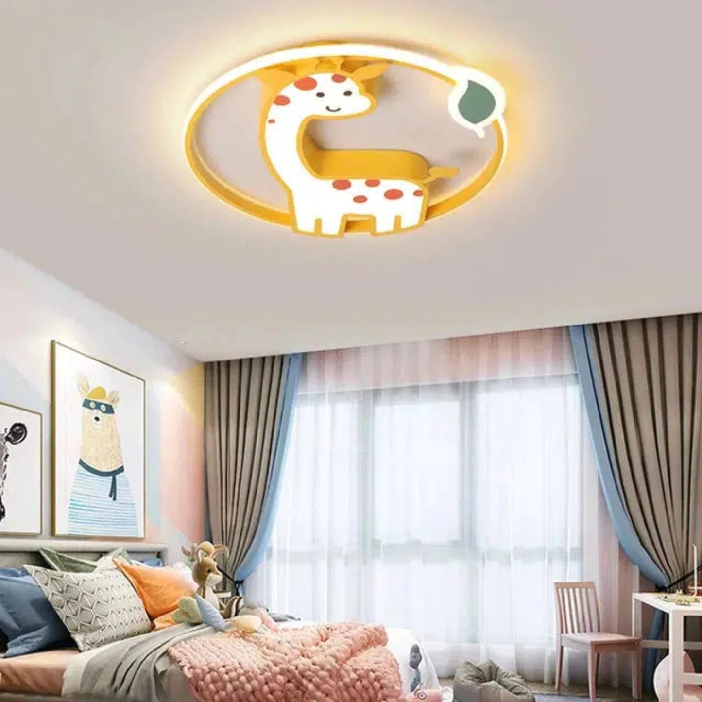 Nordisches Giraffen - Nachtlicht: Dimmbarer LED - Deckenstrahler mit Fernbedienung - Nachtlicht Kinder
